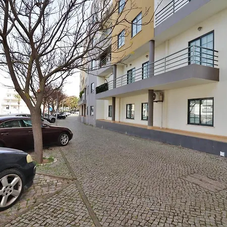 Lovely 2 -bedroom Vacation In *