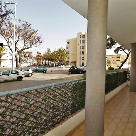 Lovely 2 -bedroom Vacation In * Quarteira